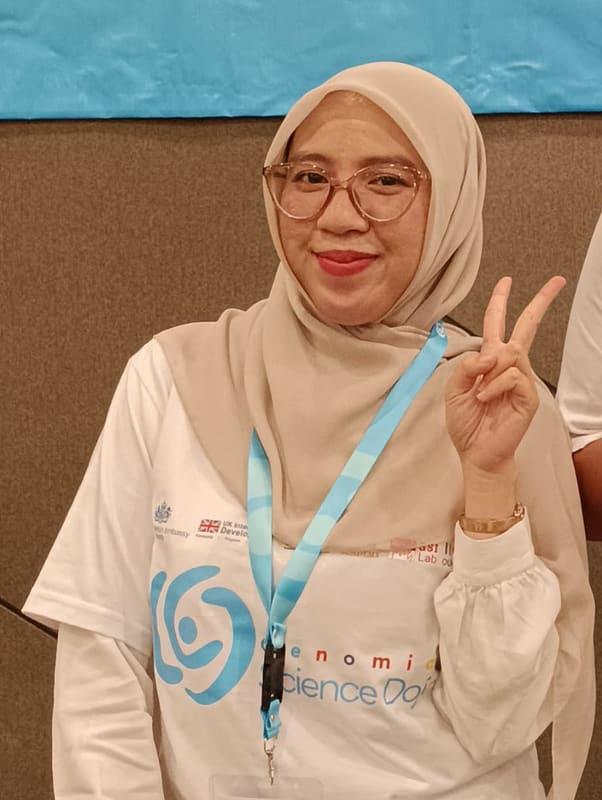 Ariantika at a Genomics Science Day event.